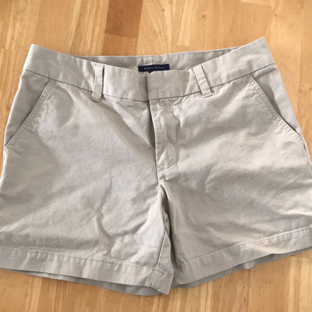 Tommy Hilfiger khaki shorts